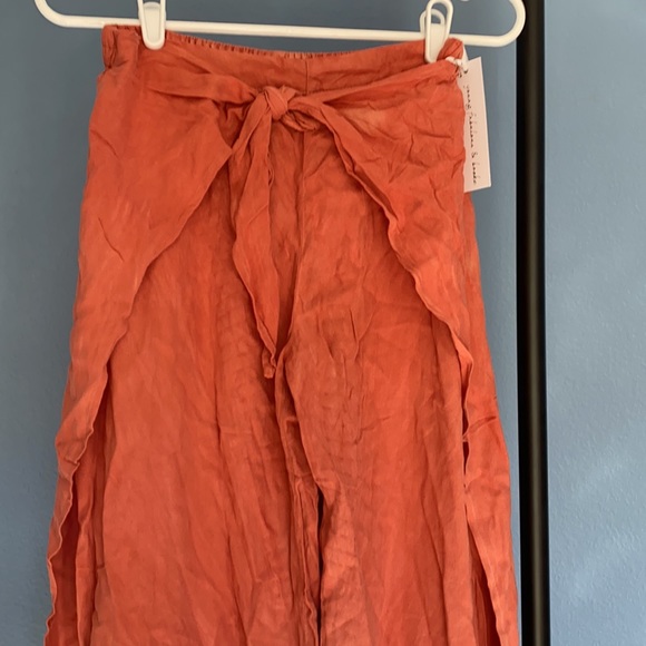 NWT Young Fabulous & Broke flowy pants - Picture 2 of 3